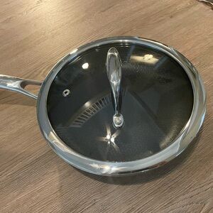 Hexclad 8” pan with lid-skillet- frypan- excellent used condition